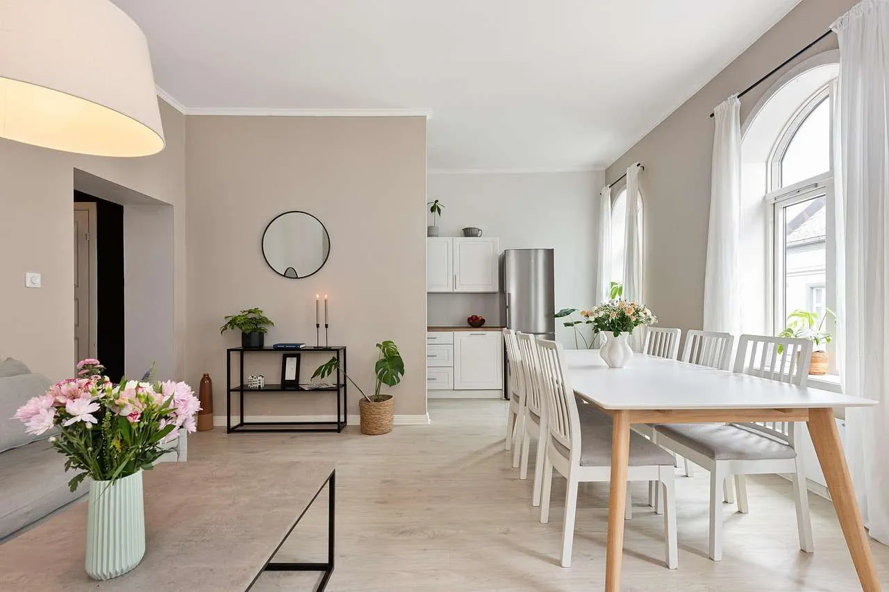 Home Window Repair: Expert Guide to Fixes & Safety